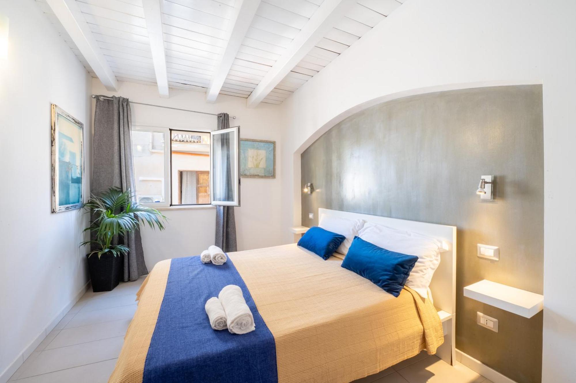 Opera Bed and breakfast *